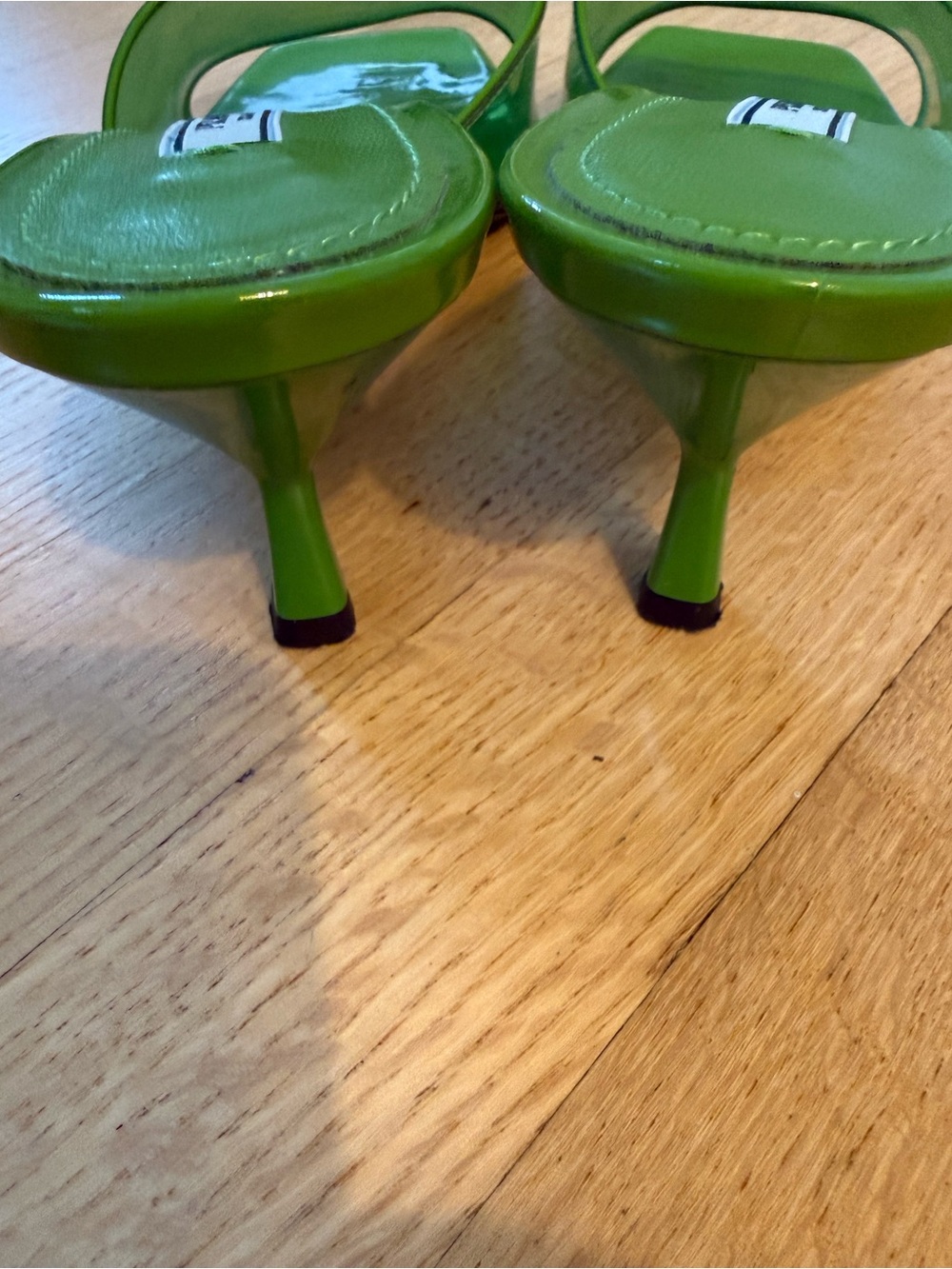 Prada Neon Green Patent PVC Triangle Logo Slides Size 37.5 Fits US 7.5 w/ Box - Picture 4 of 10